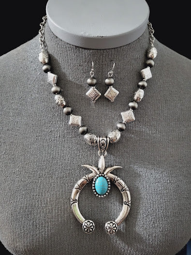 Turquoise Oak Ridge Naja  Silvertone Necklace and Earring Set